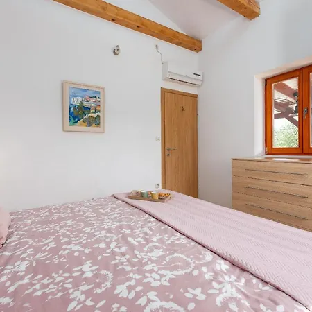 Villa Stone House Magarac Seline