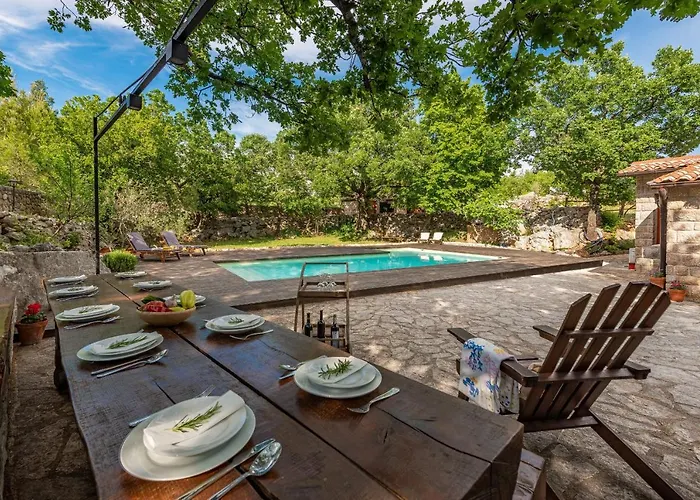 Villa Stone House Magarac *