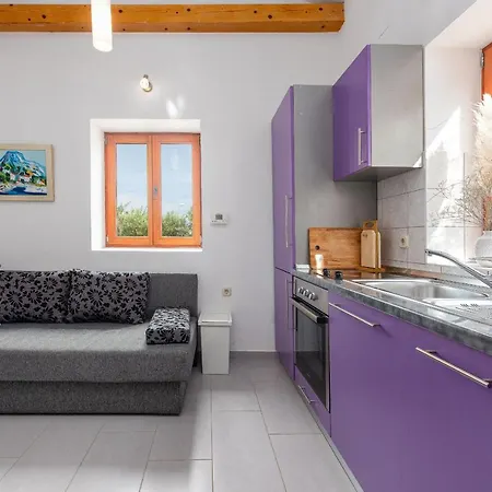 Villa Stone House Magarac