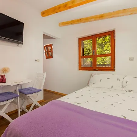 Stone House Magarac Vila *