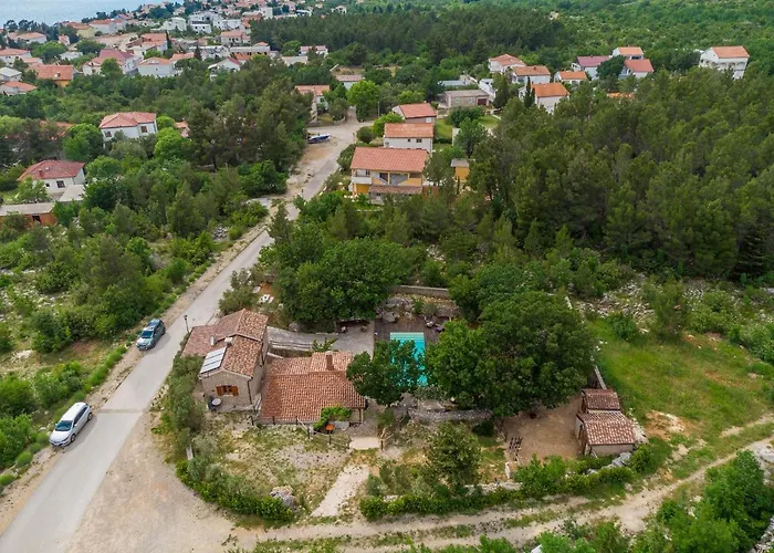 Stone House Magarac Seline