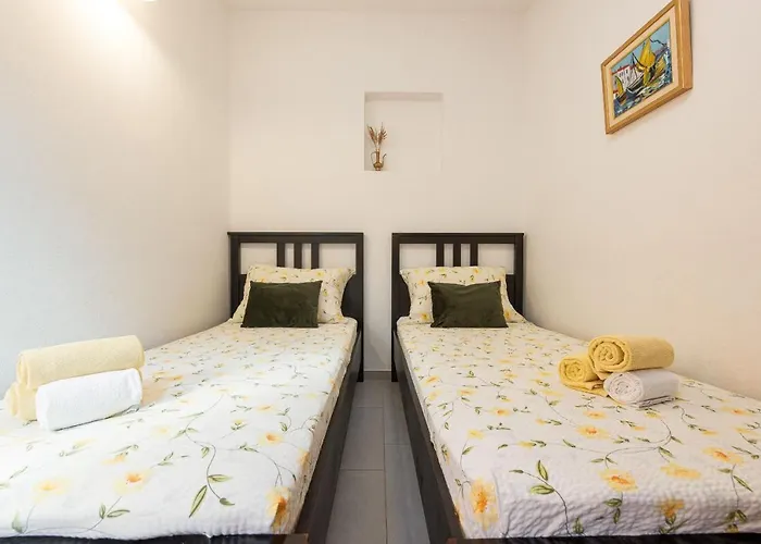 Stone House Magarac Villa *