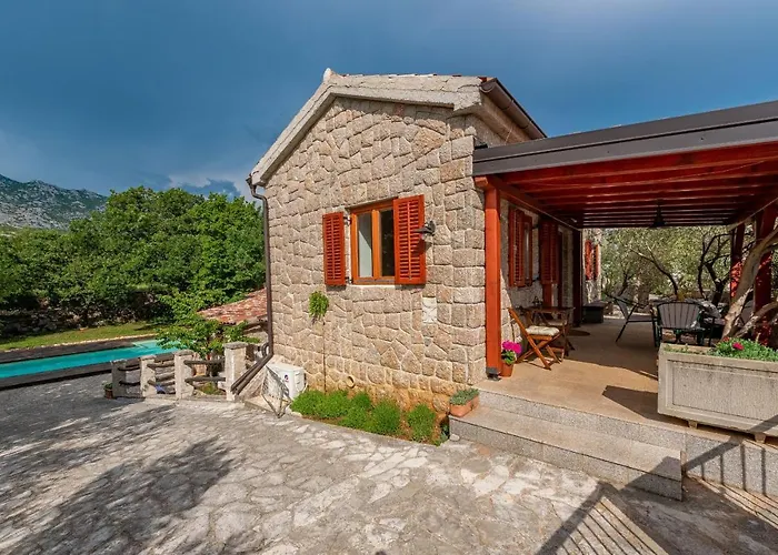 Stone House Magarac Seline