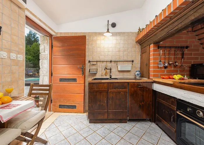 Villa Stone House Magarac *